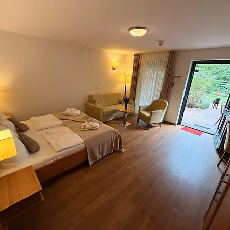 Hotel Seehotel Burg 4*