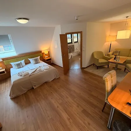 Hotel Seehotel Burg Byhleguhre-Byhlen