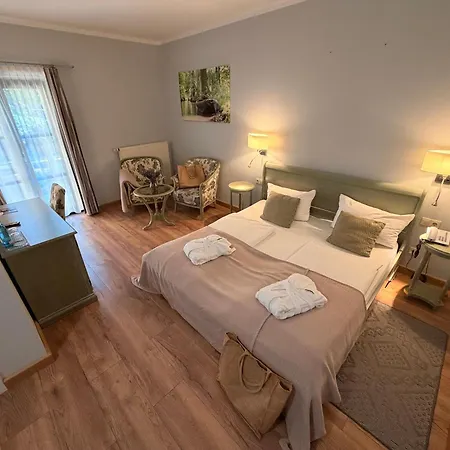 Seehotel Burg Byhleguhre-Byhlen