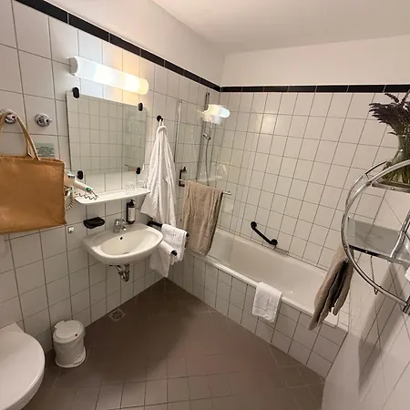 Seehotel Burg Byhleguhre-Byhlen